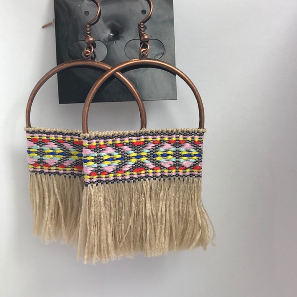 📦Boho earrings tan and tribal pattern new - Picture 4 of 8